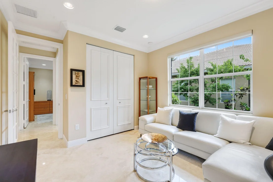 Photo of 11879 Fox Hill Circle