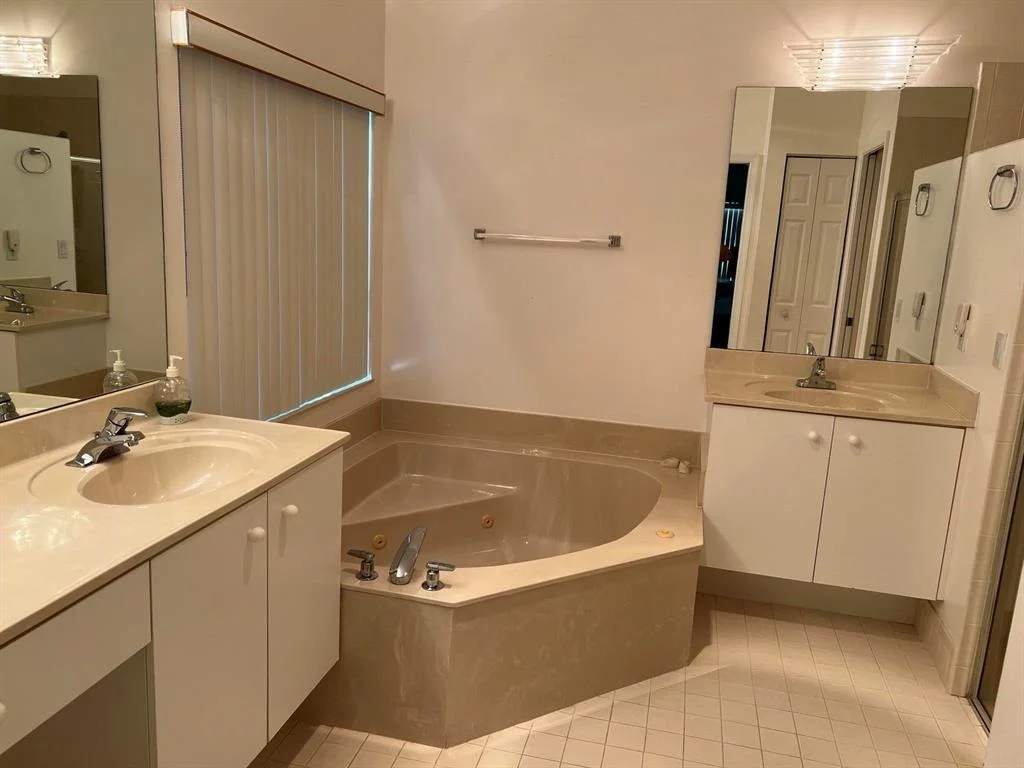 Photo of Unit S at 9779 Arbor View Drive