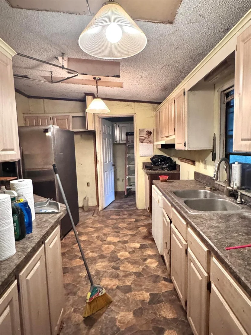 Photo of 6300 NE 7th Street