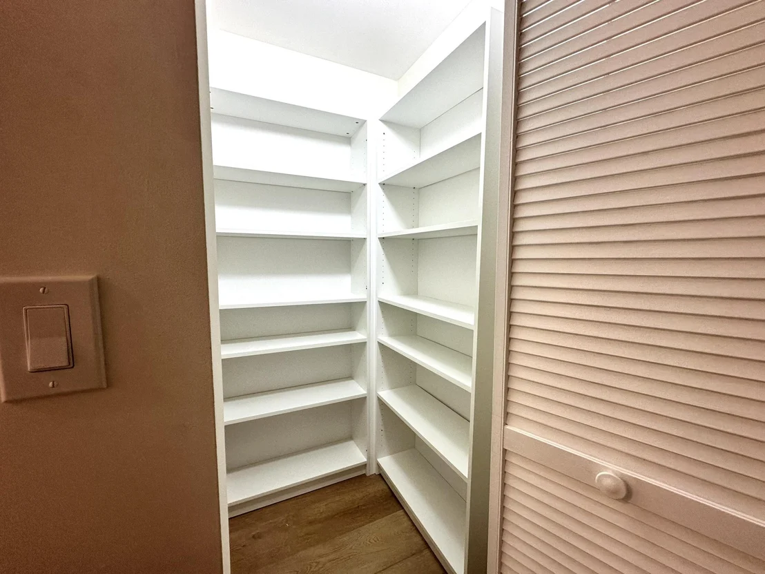 Photo of 6410 Royal Manor Circle