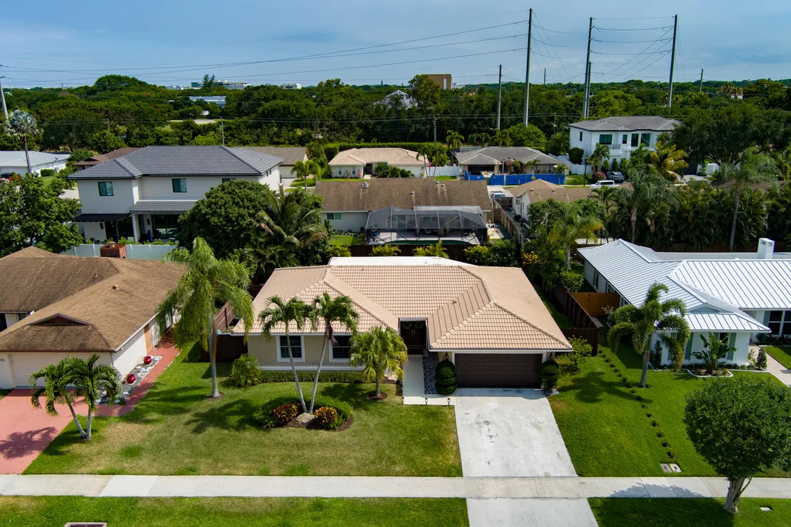 Photo of 4886 Acorn Drive