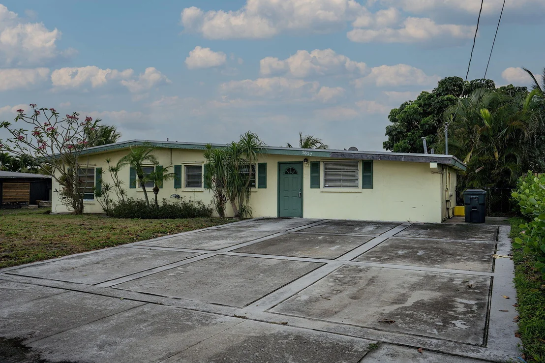 Photo of 1817 High Ridge Road