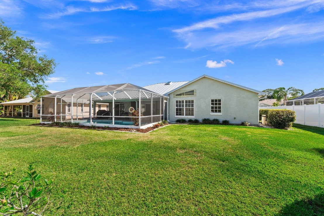 Photo of 6875 Bronte Circle