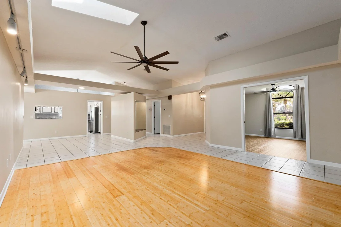 Photo of 5115 Silver Oak Drive