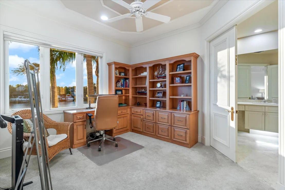 Photo of 602 Oak Harbour Drive