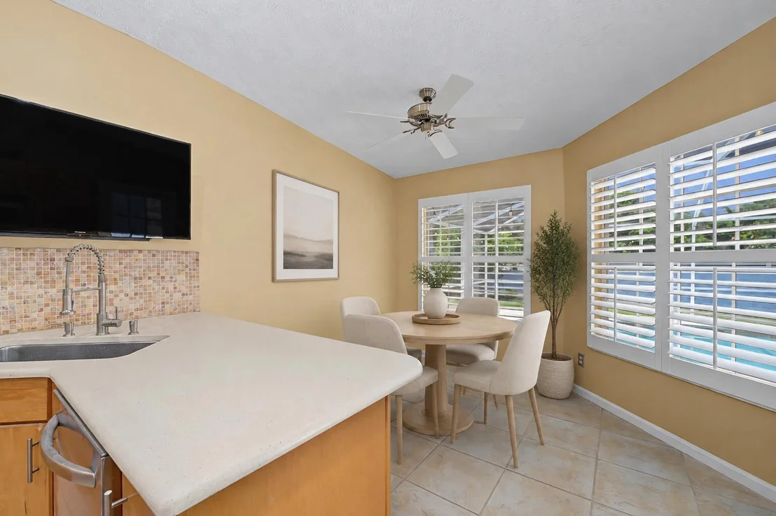 Photo of 6908 Bronte Circle