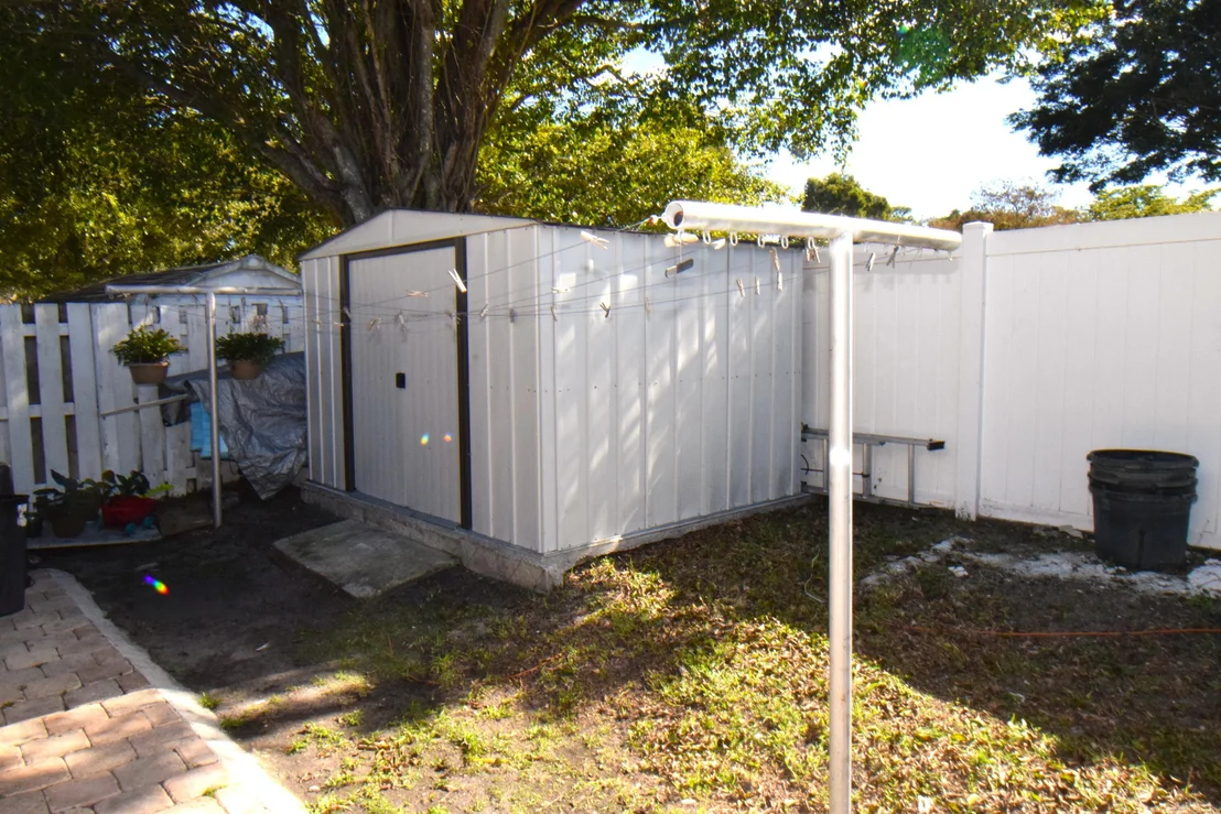 Photo of 4734 Lakeside Circle