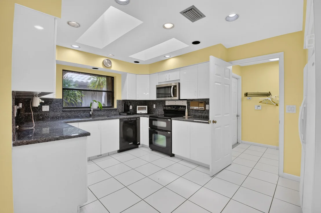 Photo of 19380 Cedar Glen Drive