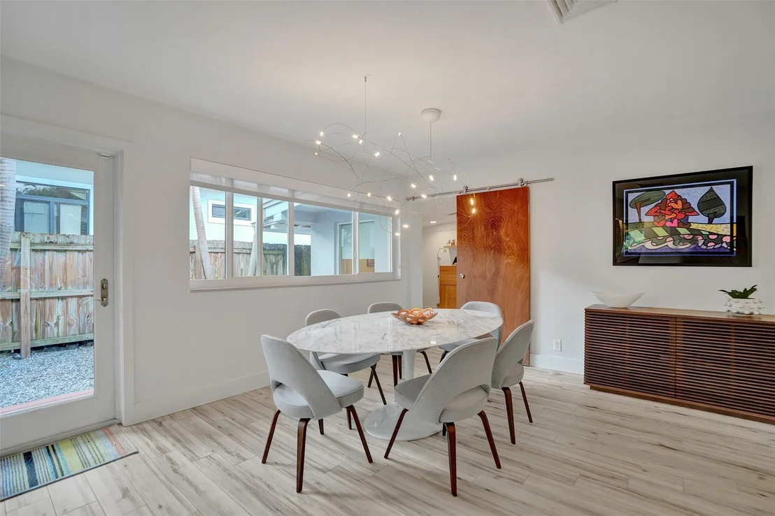 Photo of 2111 N Ocean Boulevard