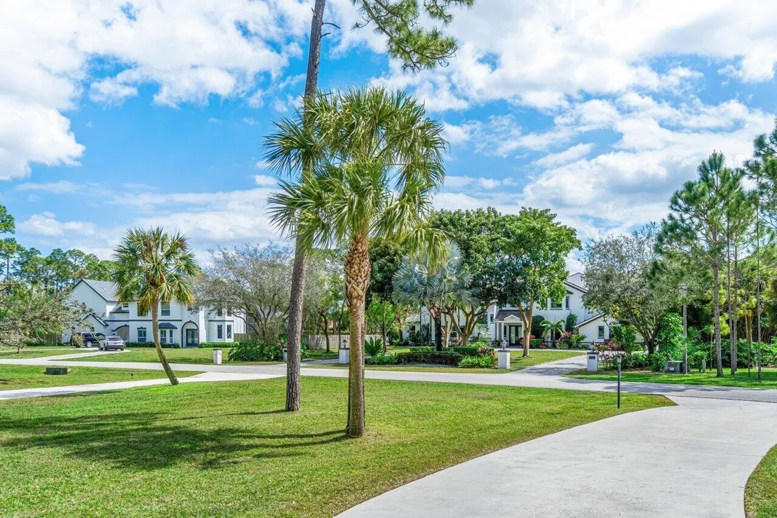 Photo of 13679 Greentree Trail