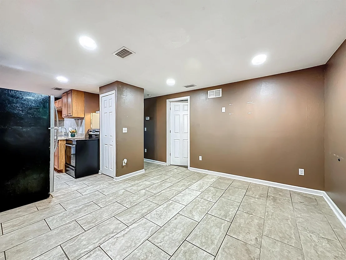 Photo of 2842 Lucoma Drive