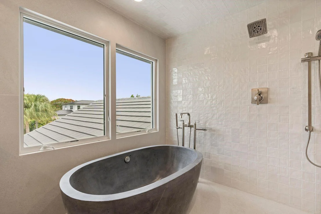 Photo of 8 LEEWARD Circle