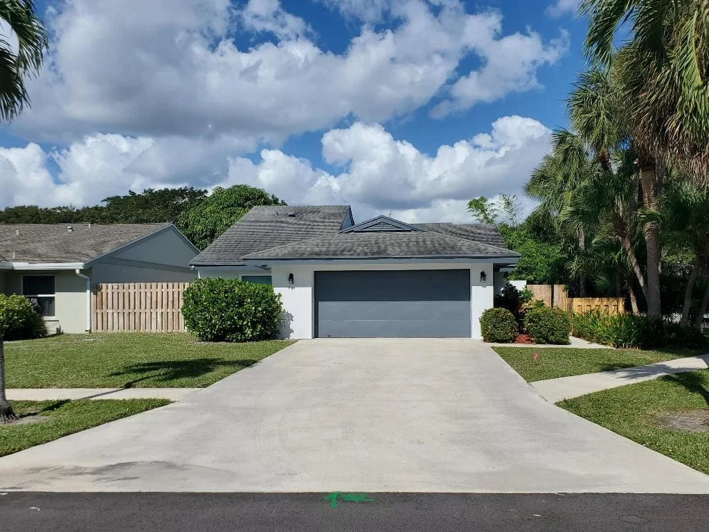 Photo of 47 Baytree Circle