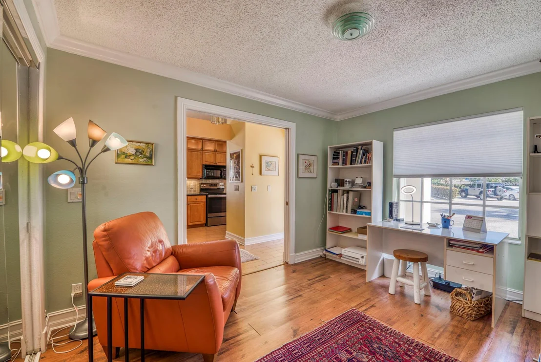 Photo of 3 Commanders Drive