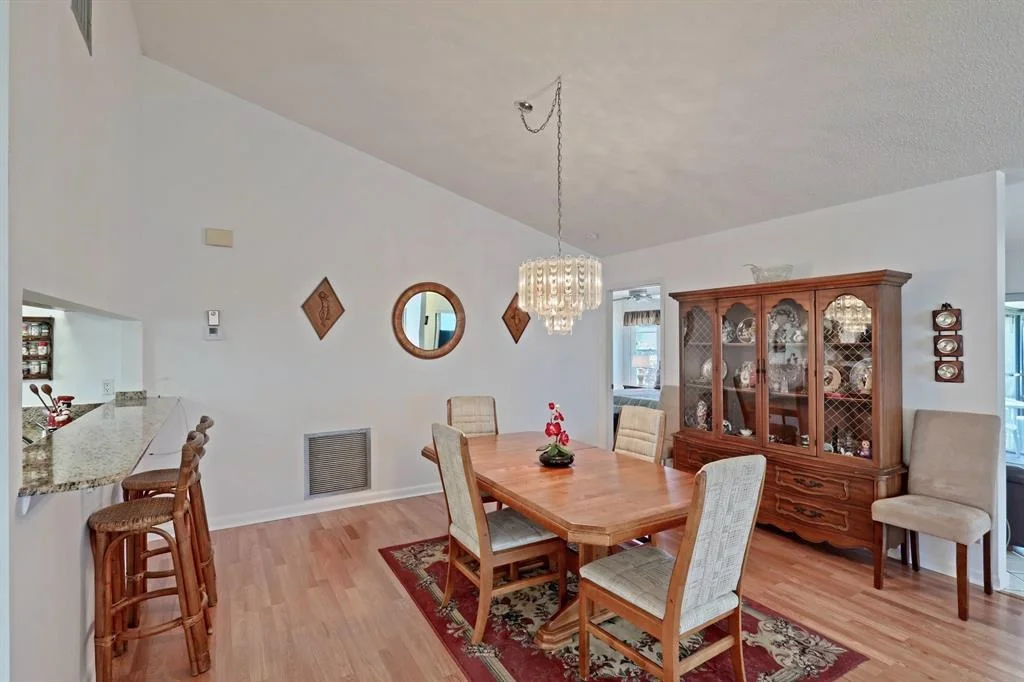 Photo of 6531 Overland Drive