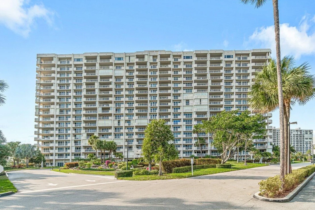 Photo of Unit B708 at 4001 N Ocean Boulevard