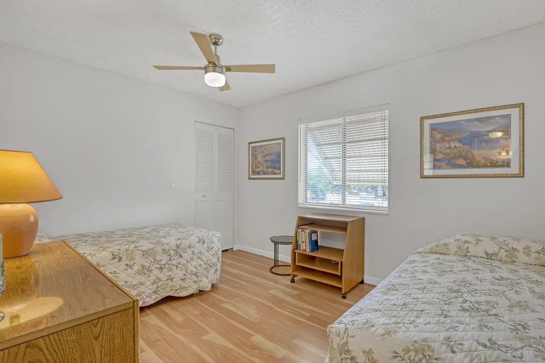 Photo of Unit D2 at 337 Pine Ridge Circle