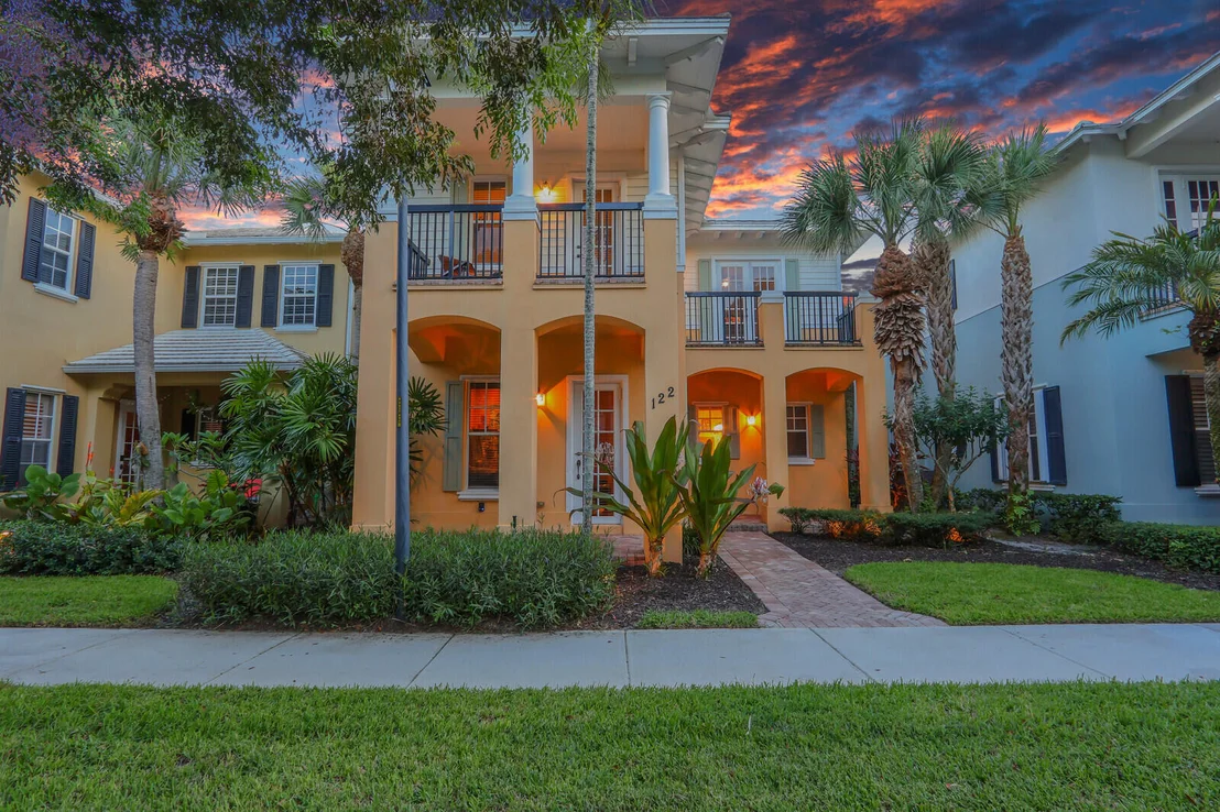 Photo of 122 Inkberry Drive