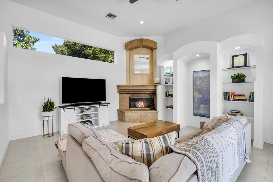 Photo of 2375 Rabbit Hollowe Circle