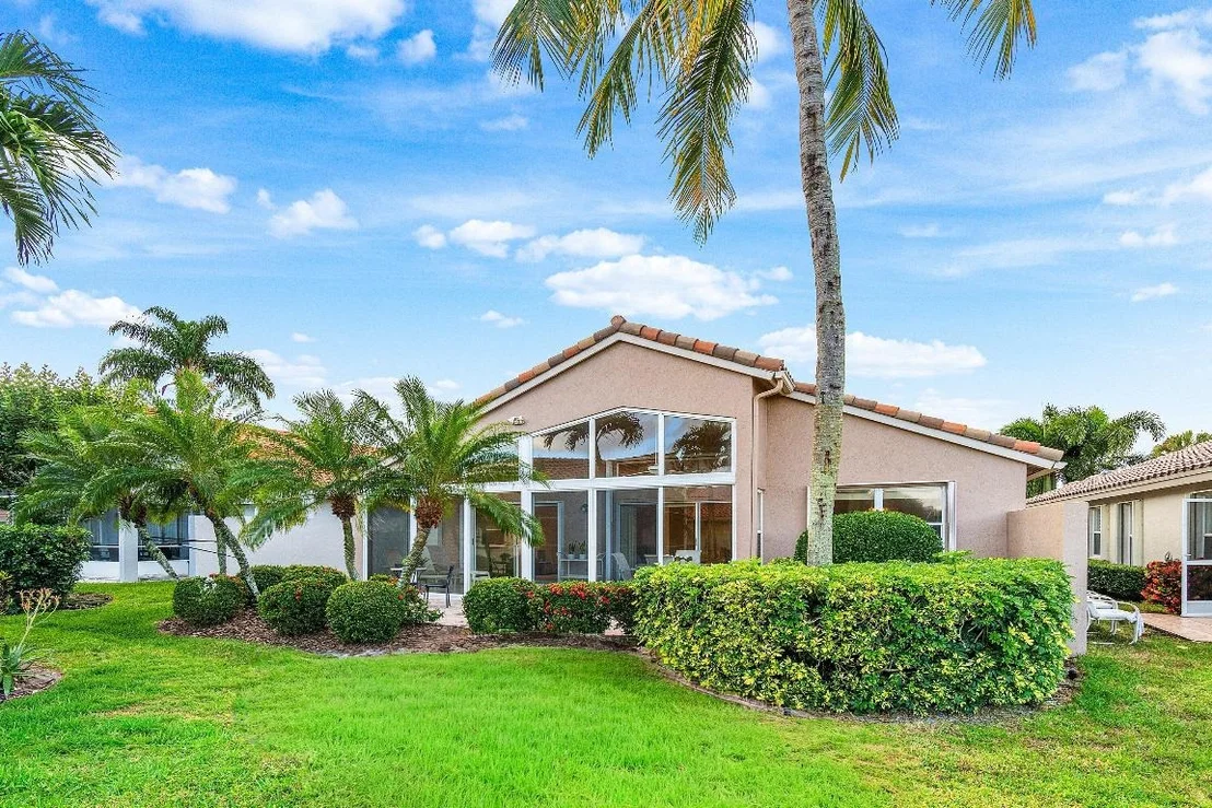 Photo of 6698 Sherbrook Drive