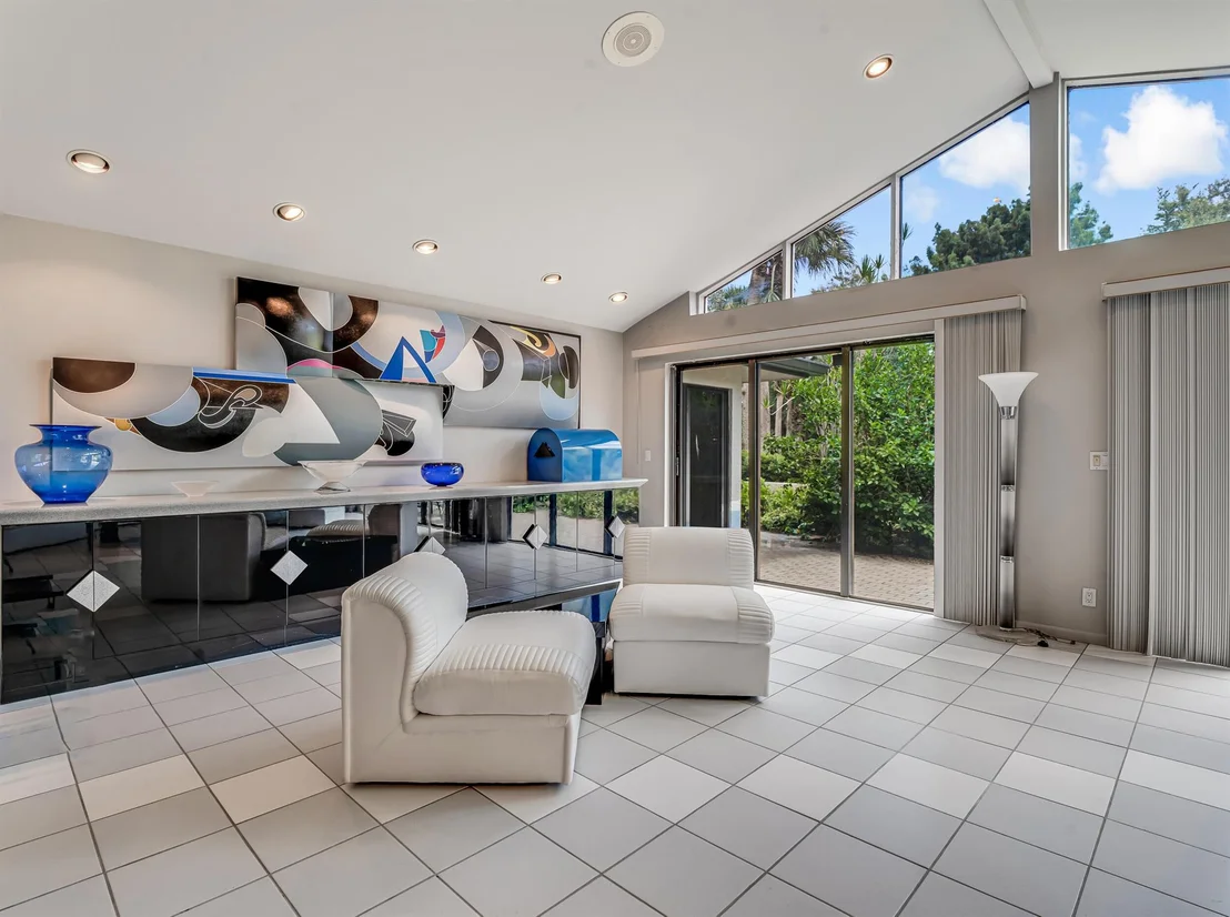 Photo of 14 Bristol Circle