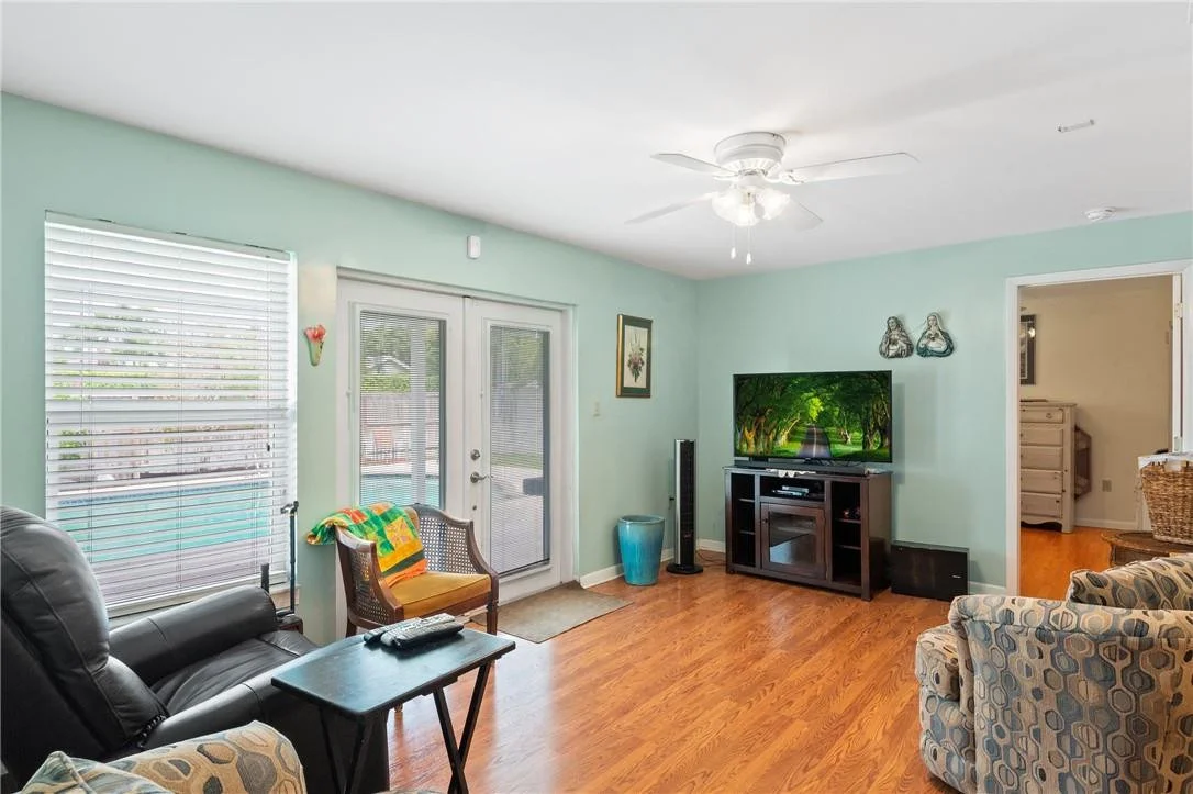 Photo of 636 West Drive