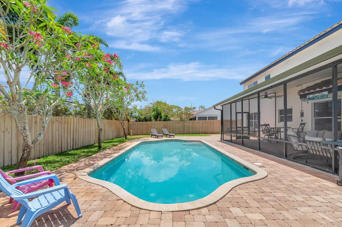 Photo of 8884 Spring Valley Drive