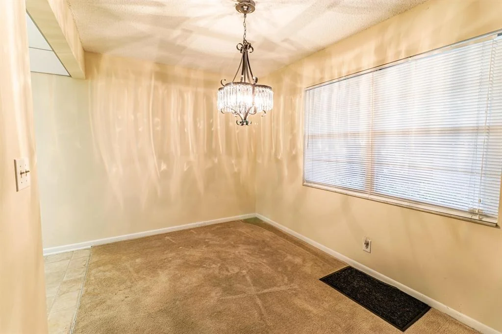Photo of Unit E1 at 1904 Bermuda Circle