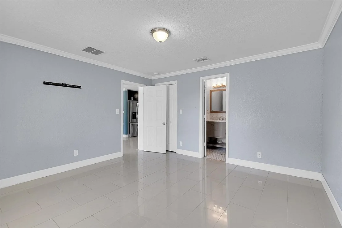 Photo of 3111 NE 11th Terrace