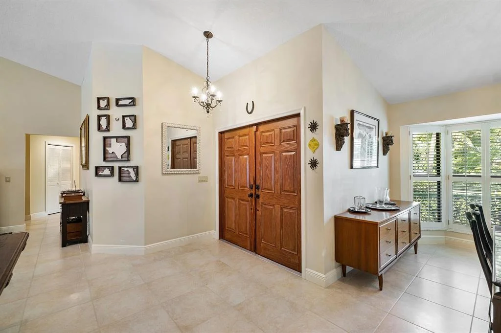 Photo of 13840 Greentree Trail