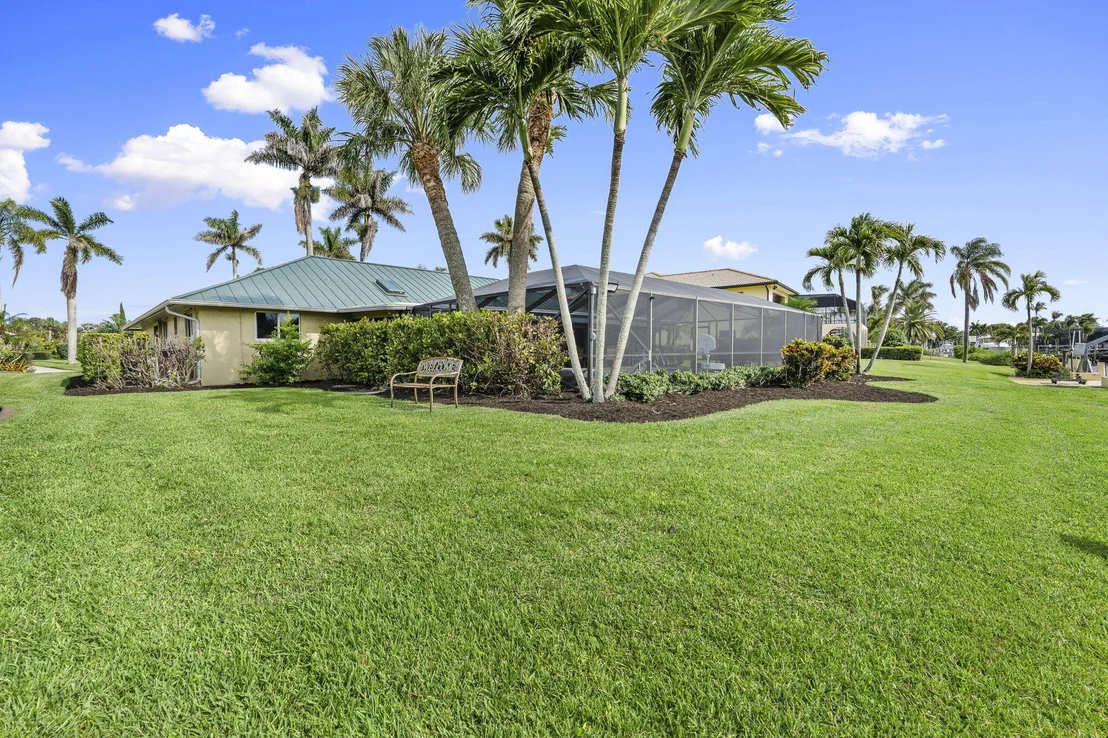 Photo of 3374 SE Fairway E