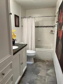 Photo of Unit A at 6089 Via Silvanus