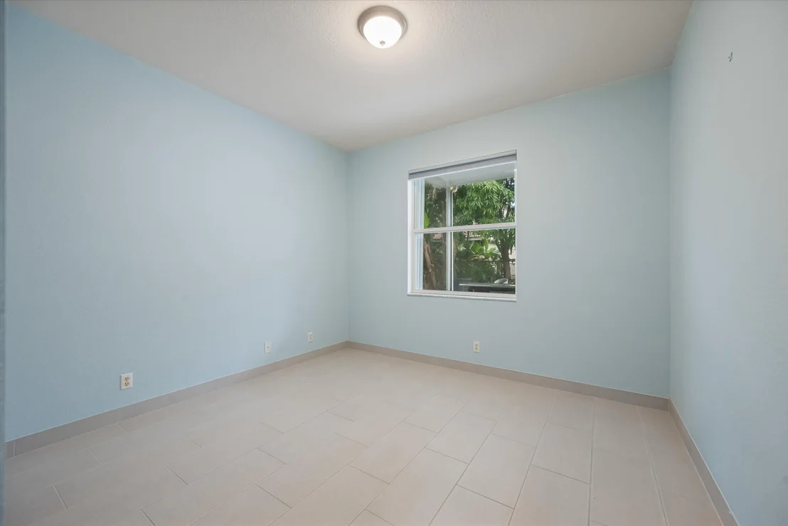 Photo of 1222 Rose Gate Boulevard