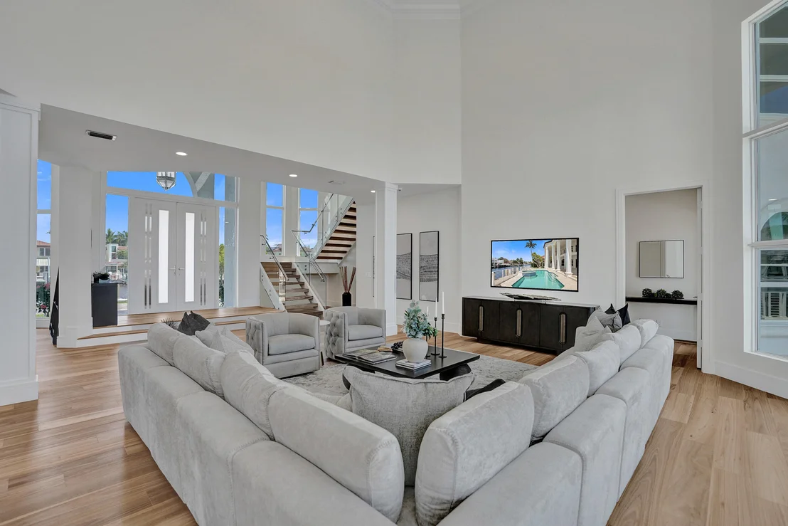 Photo of 890 Lilac Drive
