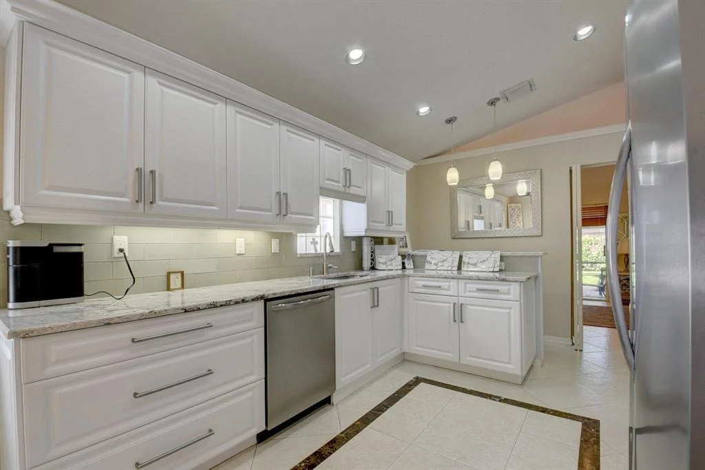 Photo of 6749 Viale Elizabeth