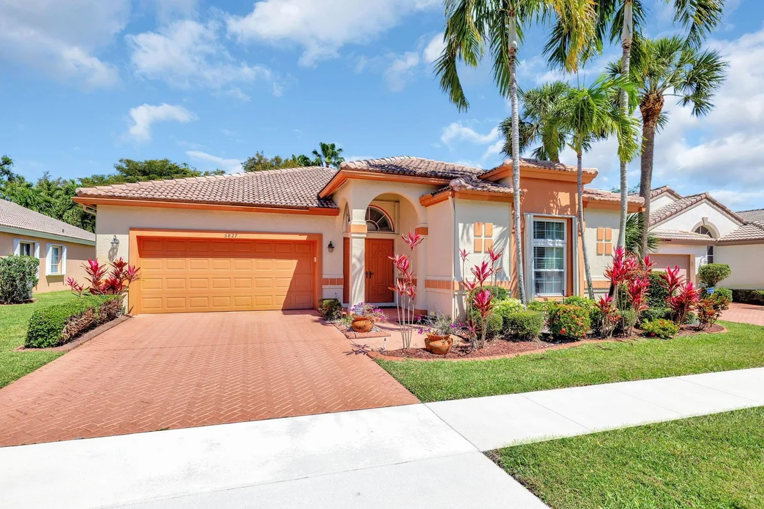 Photo of 5827 Seashell Terrace