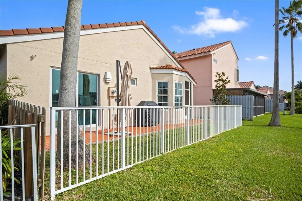 Photo of 1230 Garden Road