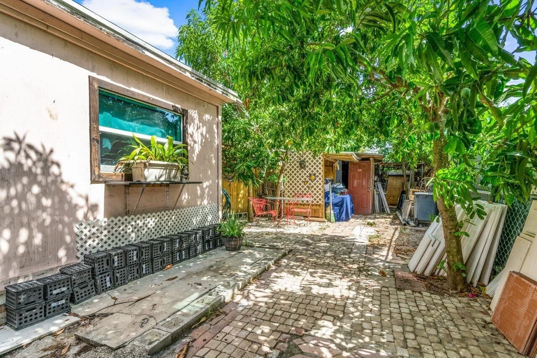 Photo of 1501 Suwanee Drive