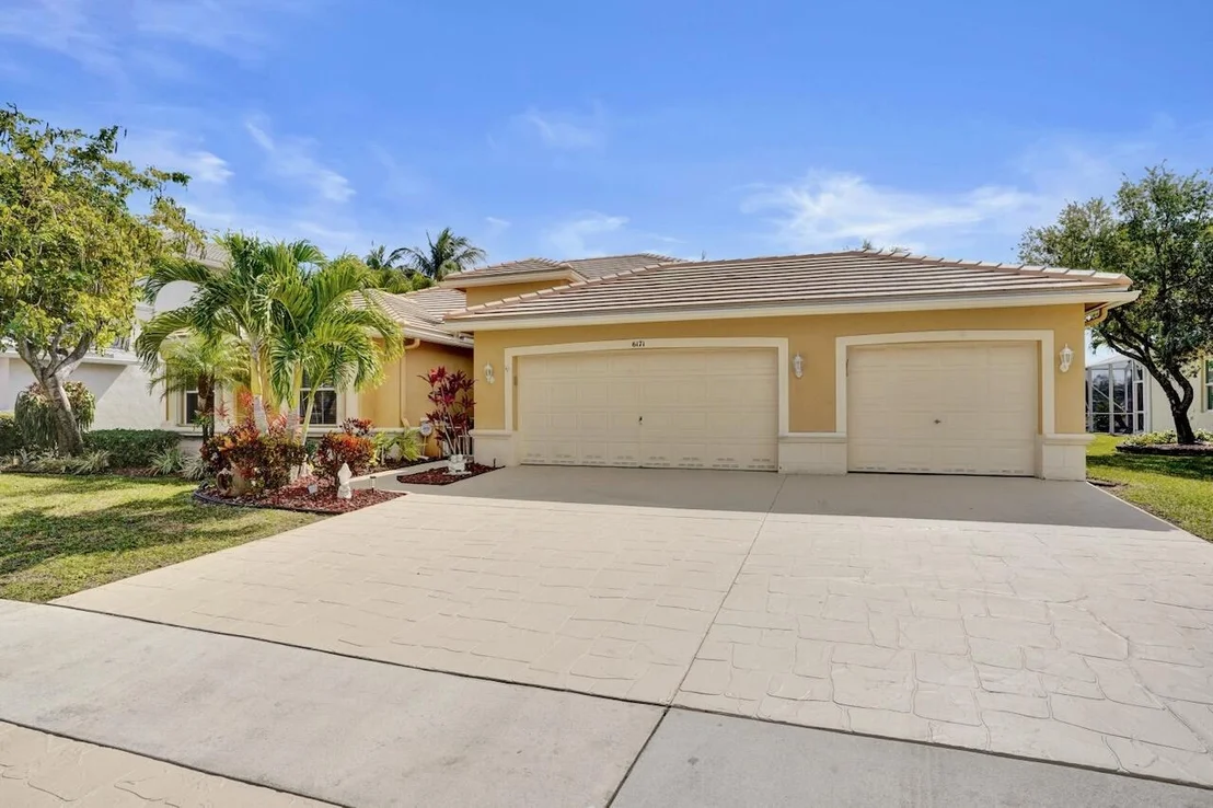 Photo of 6171 Shadow Tree Lane