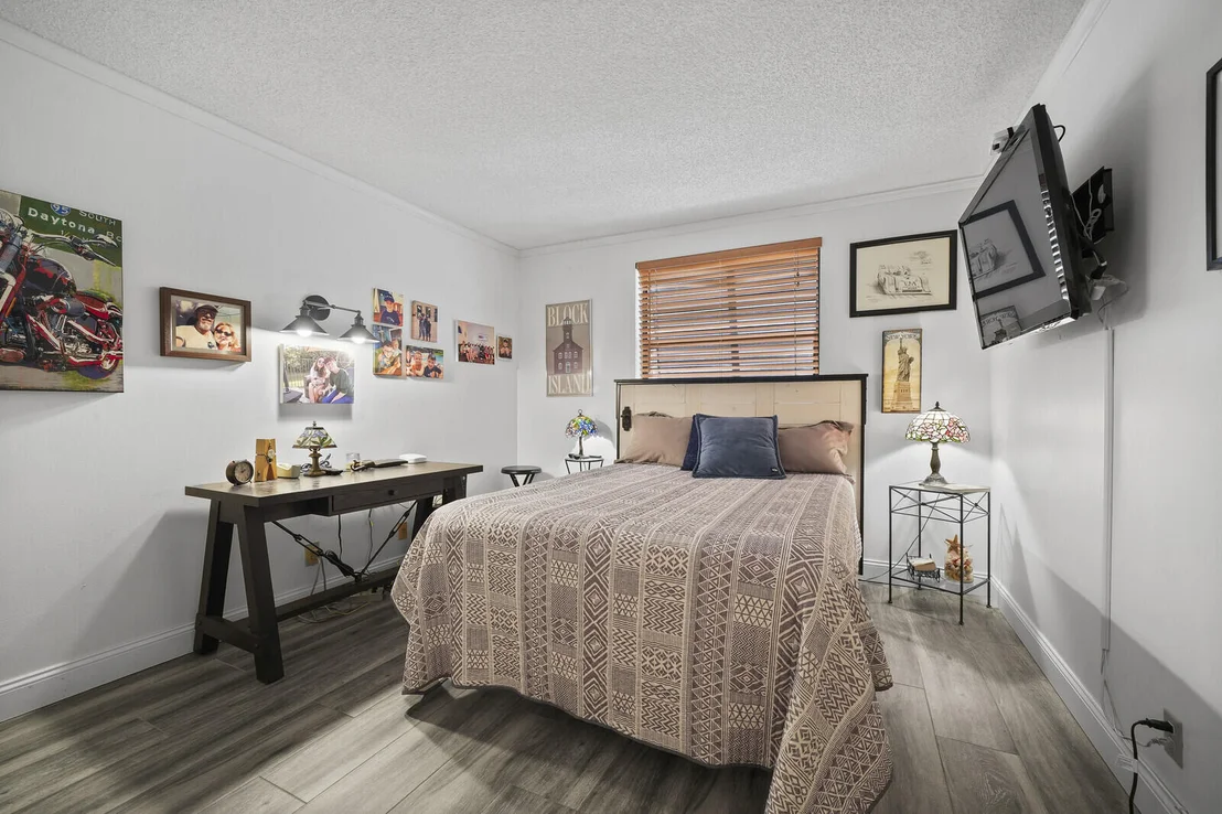 Photo of 3922 SE Fairway W