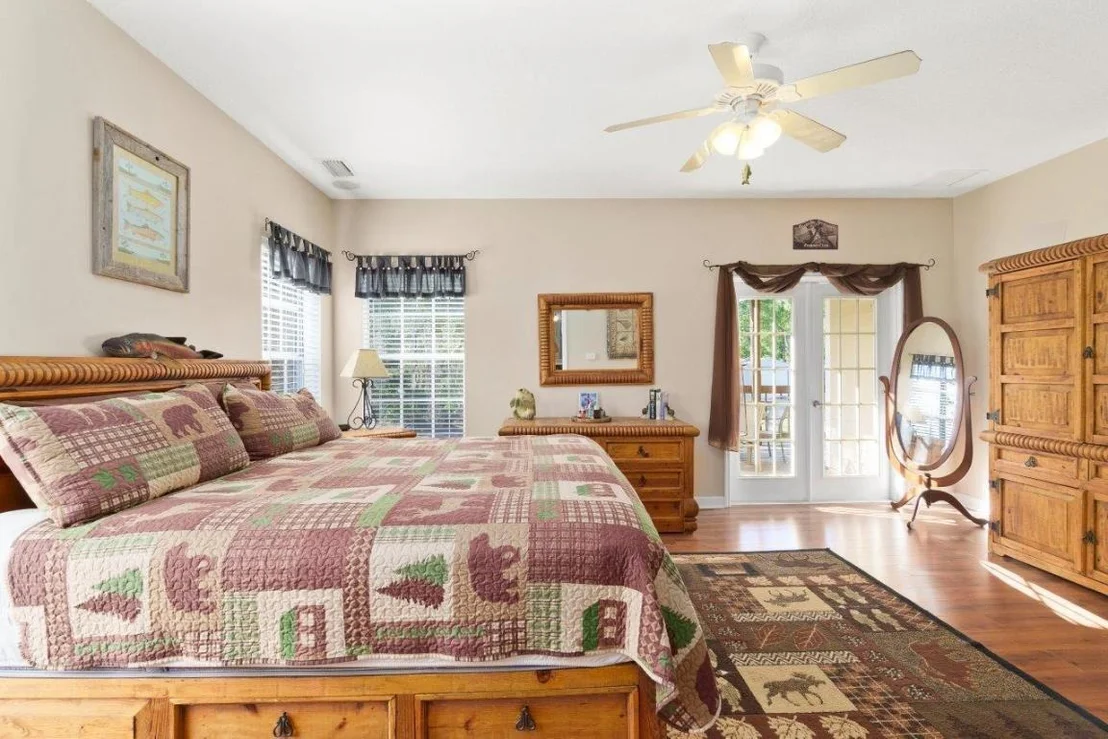 Photo of 405 SE Salerno Road