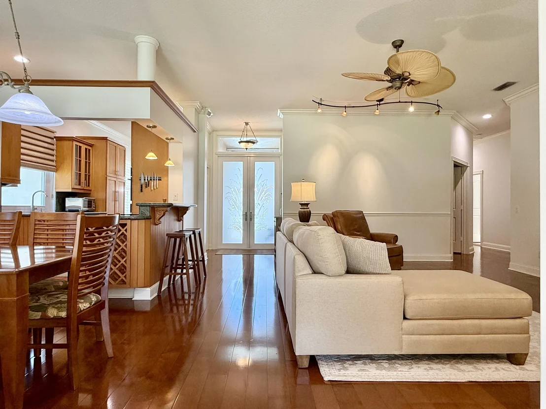 Photo of 187 Hampton Circle