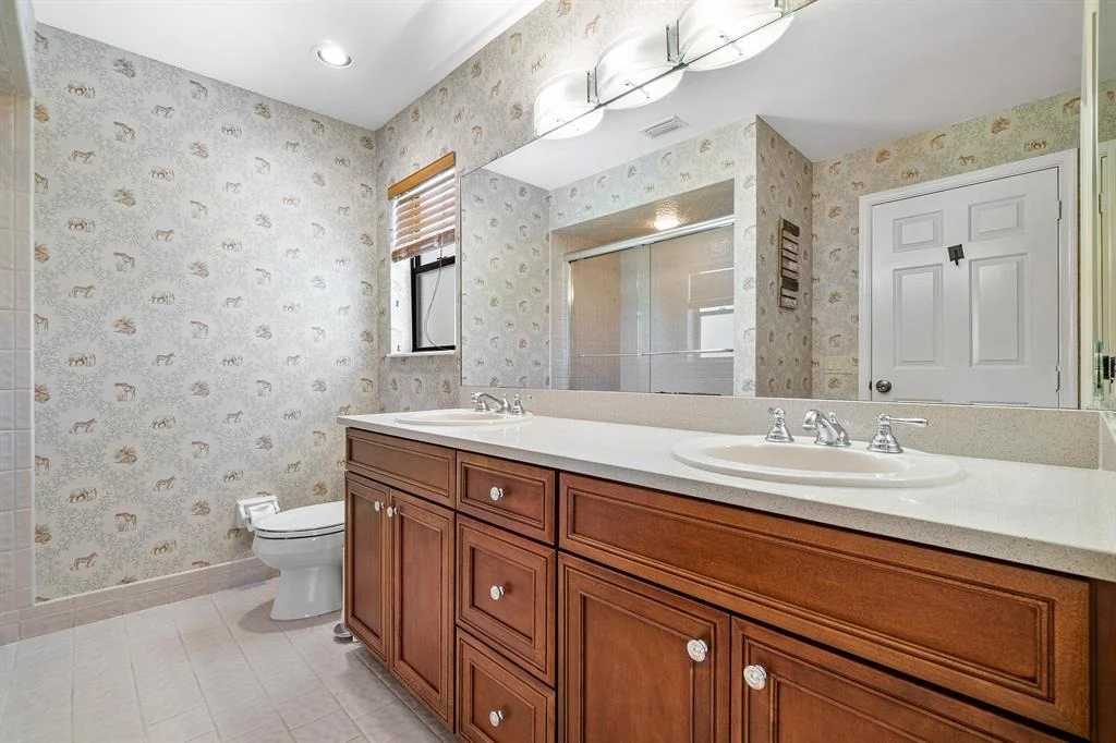 Photo of 13840 Greentree Trail