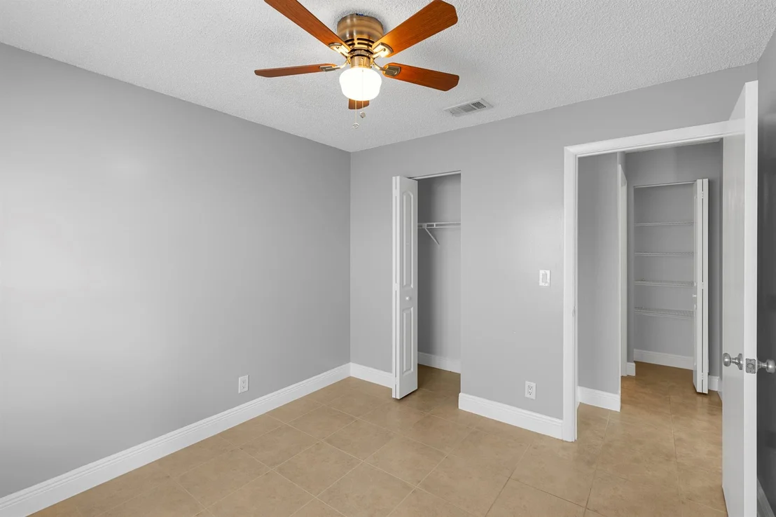 Photo of 5805 Ithaca Circle E