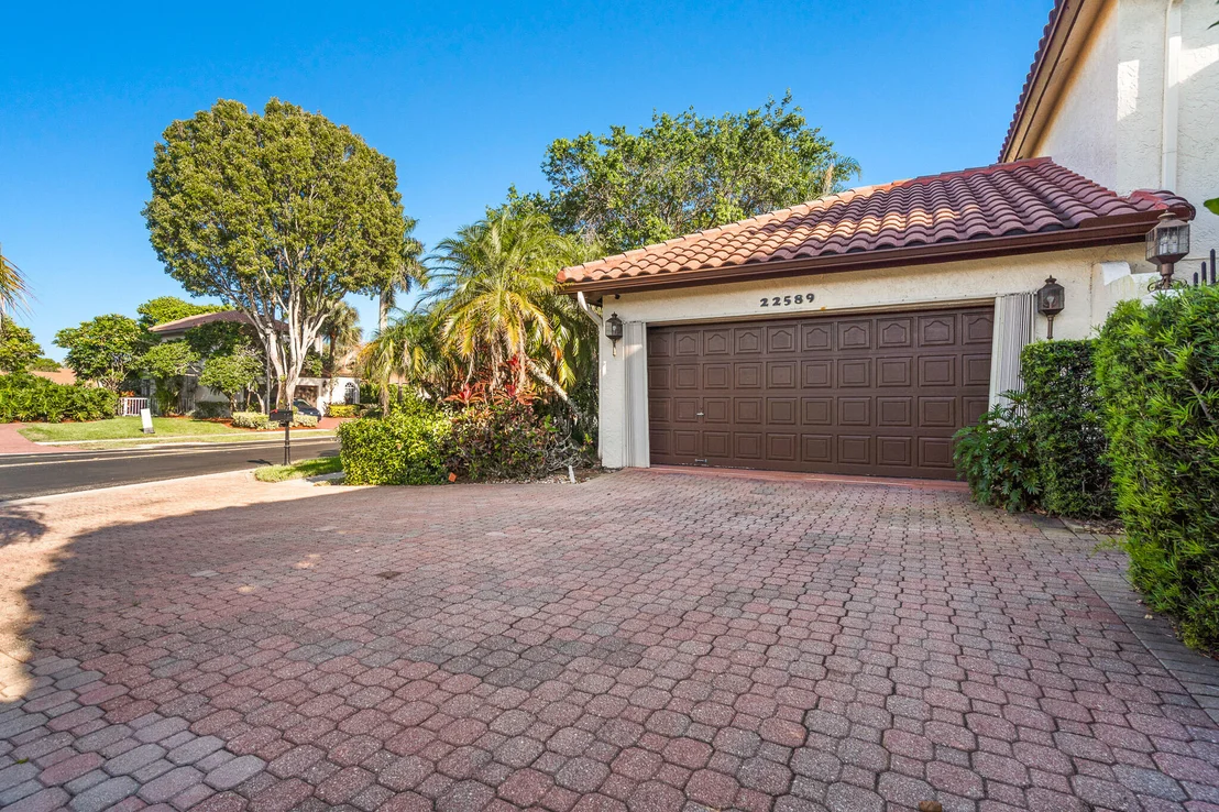Photo of 22589 Esplanada Drive