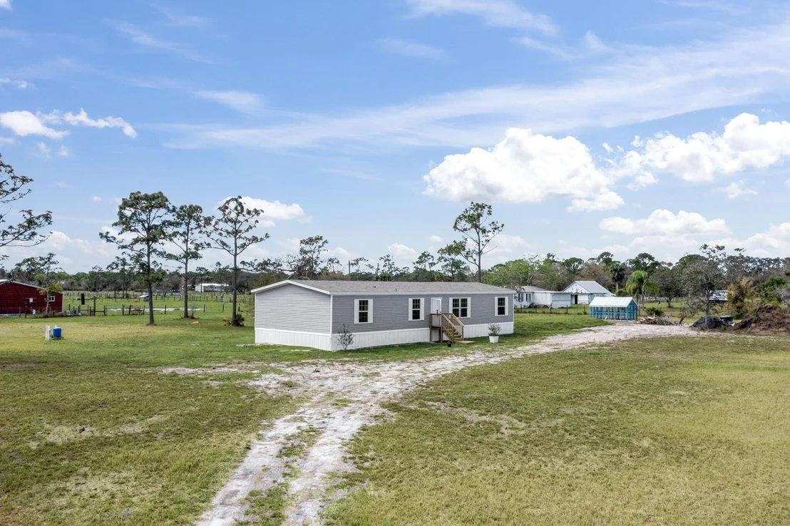 Photo of 2420 NW 344th Street