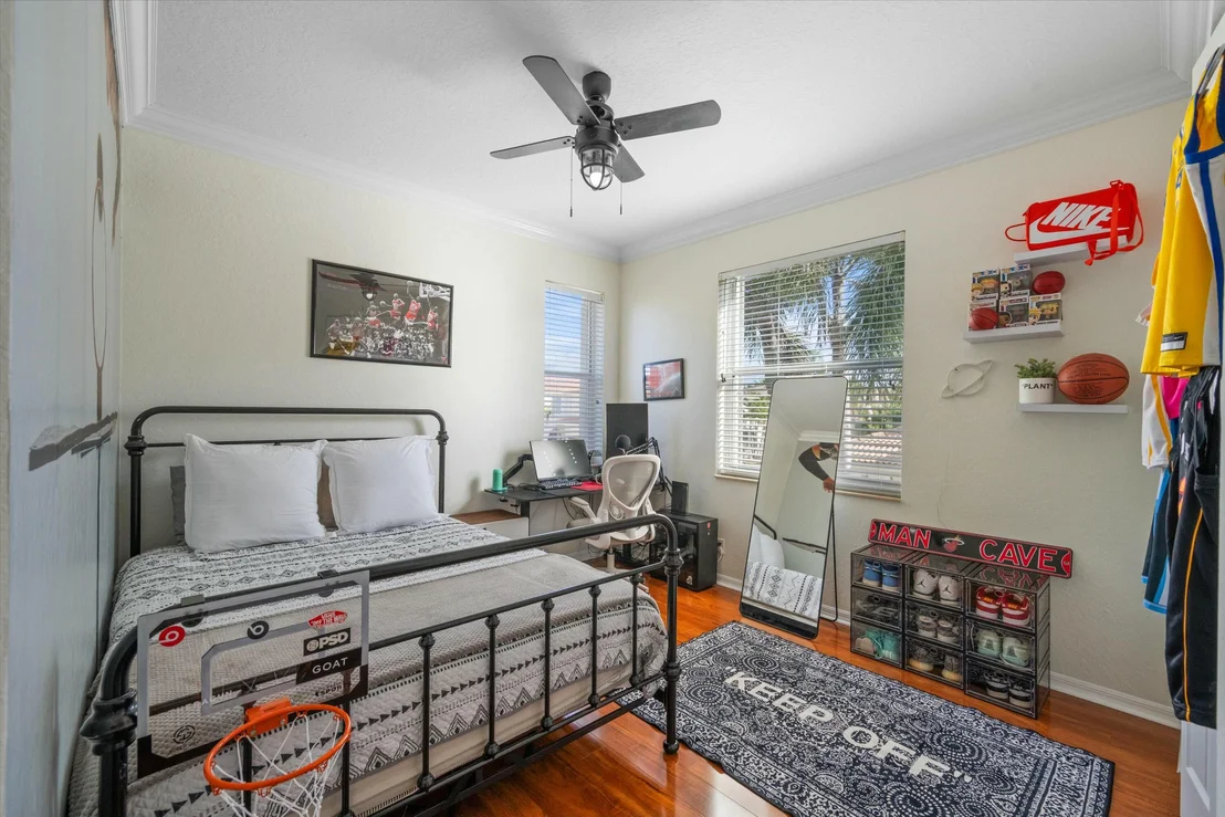 Photo of 1386 Beacon Circle