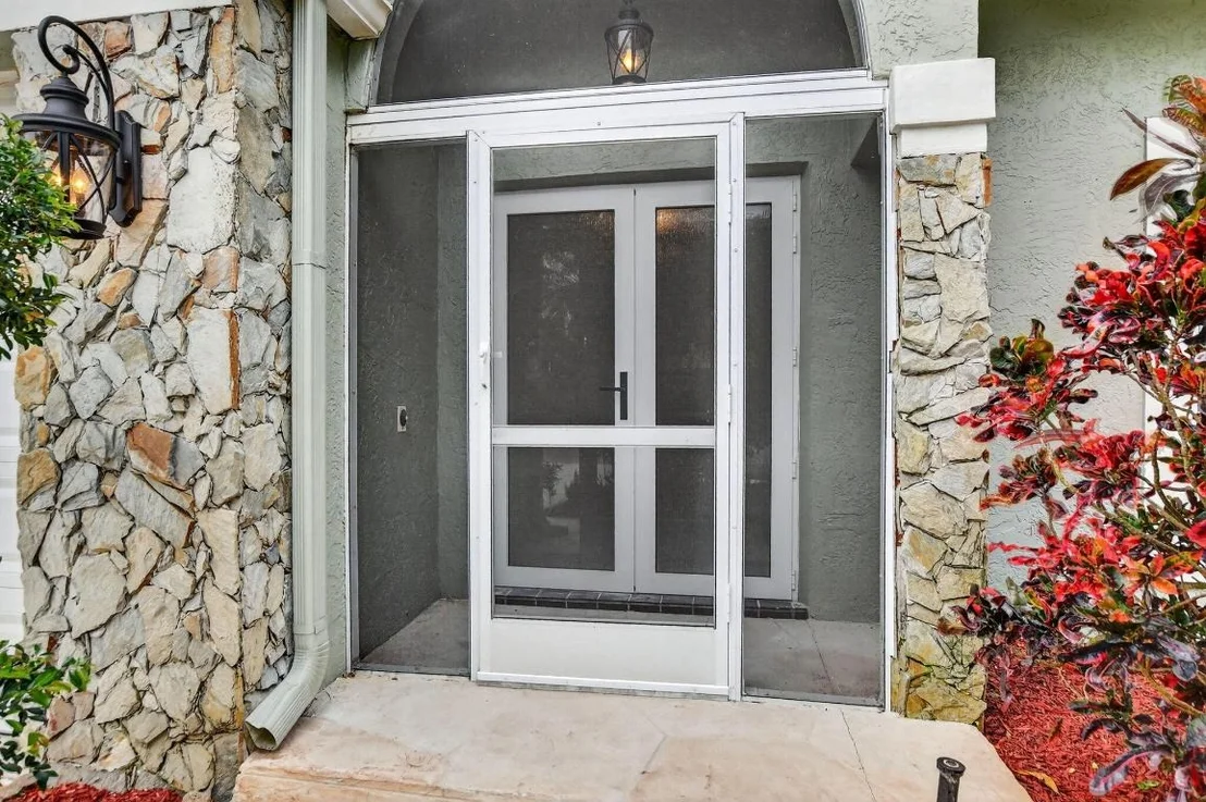Photo of 10194 Canoe Brook Circle