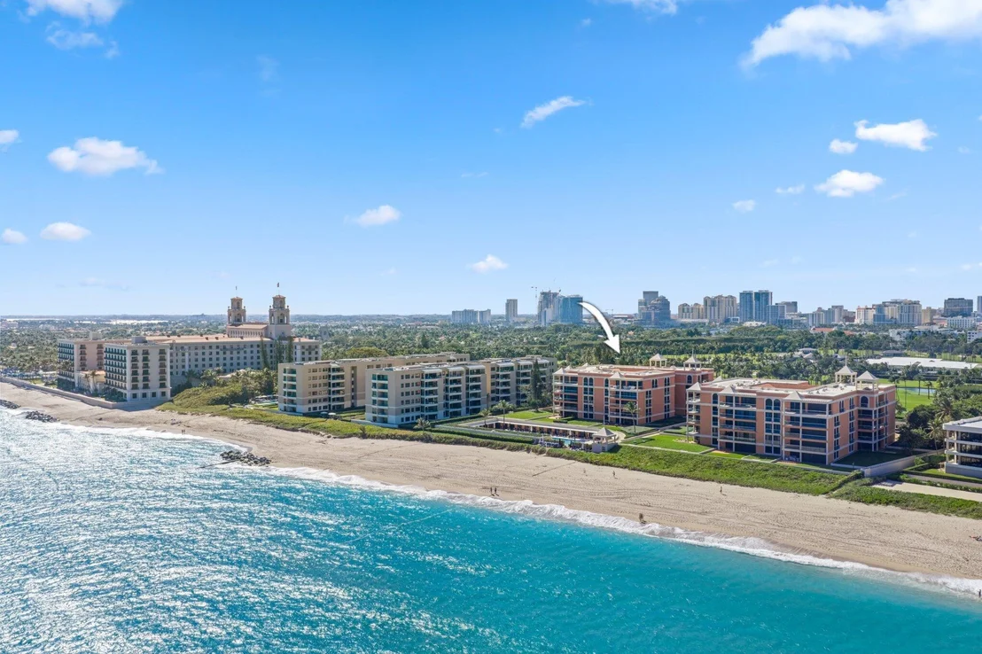 Photo of Unit S32 at 2 N Breakers Row