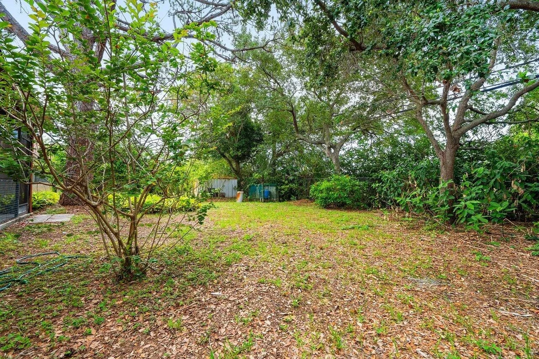 Photo of 4744 Dolphin Drive